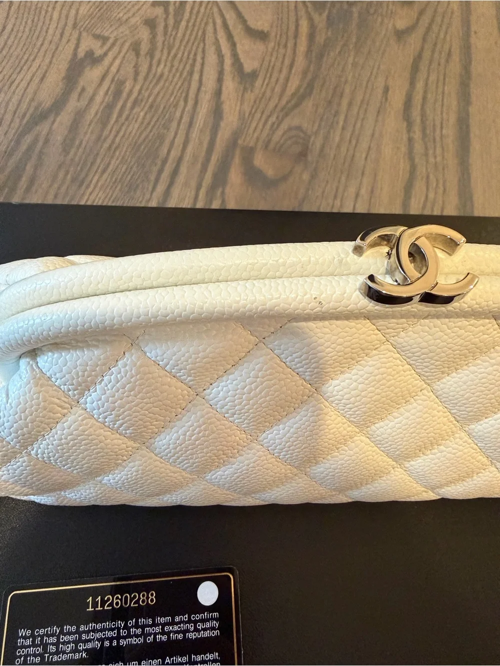 CHANEL elegant quilted